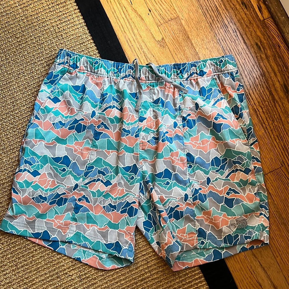 The North Face [Size: L] Board Shorts